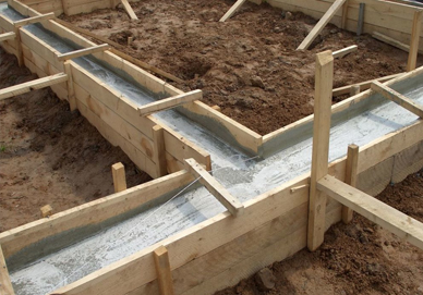 Как правильно заливать бетон в опалубку?